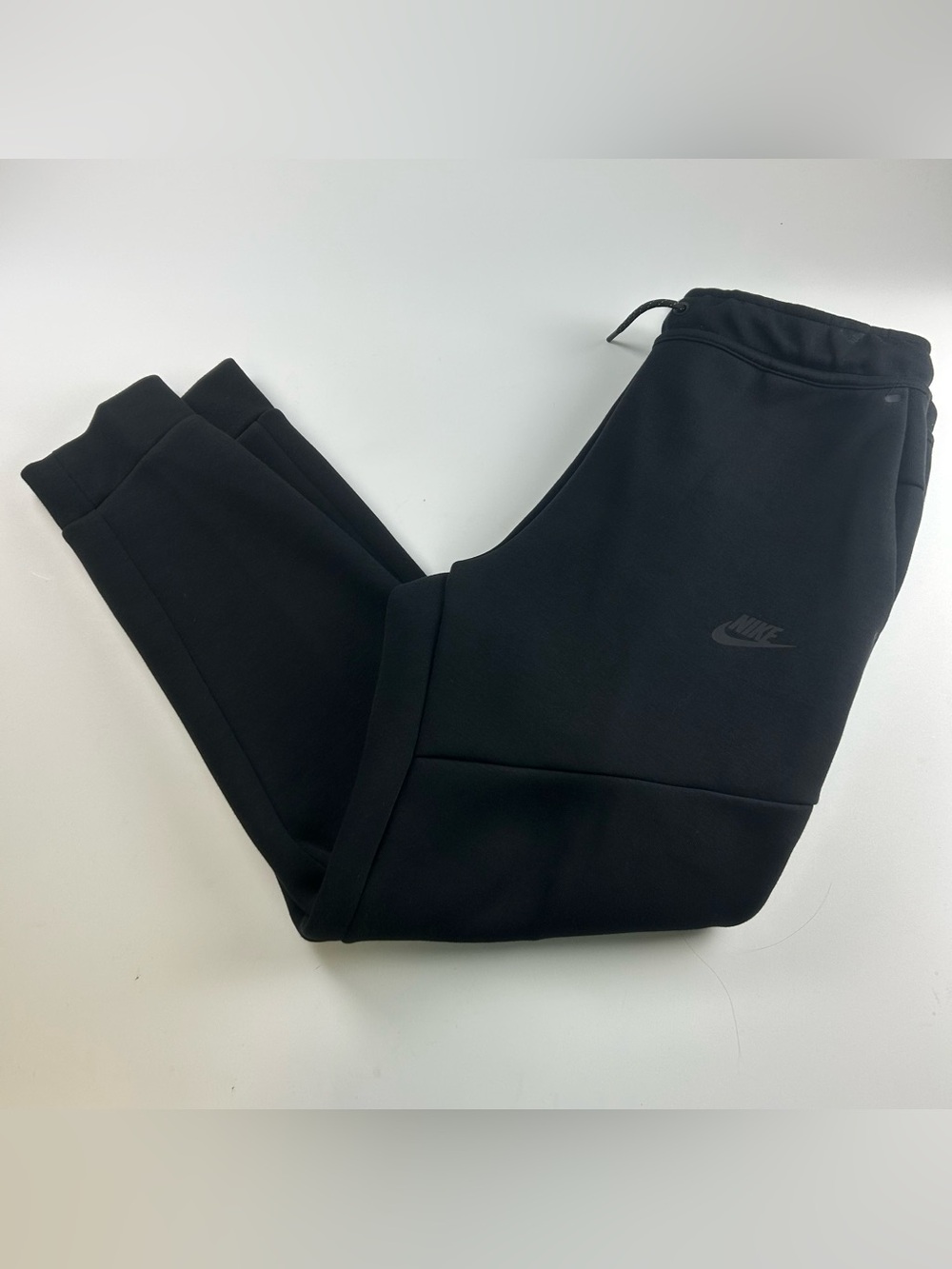 Nike Men’s SZ XL Tech Fleece Jogger Black Drawstring Tapered Active Sportswear
